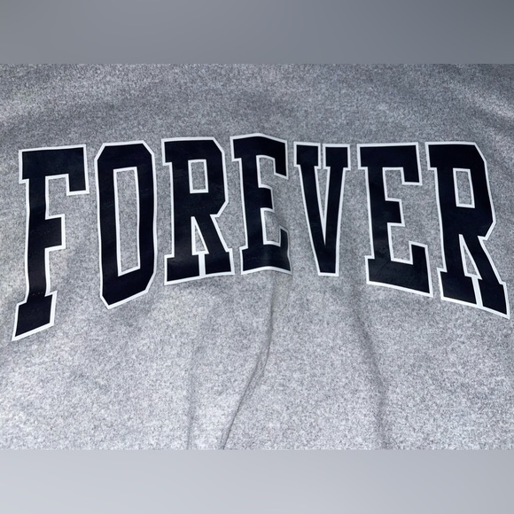 Track 23 crop top - Picture 2 of 4